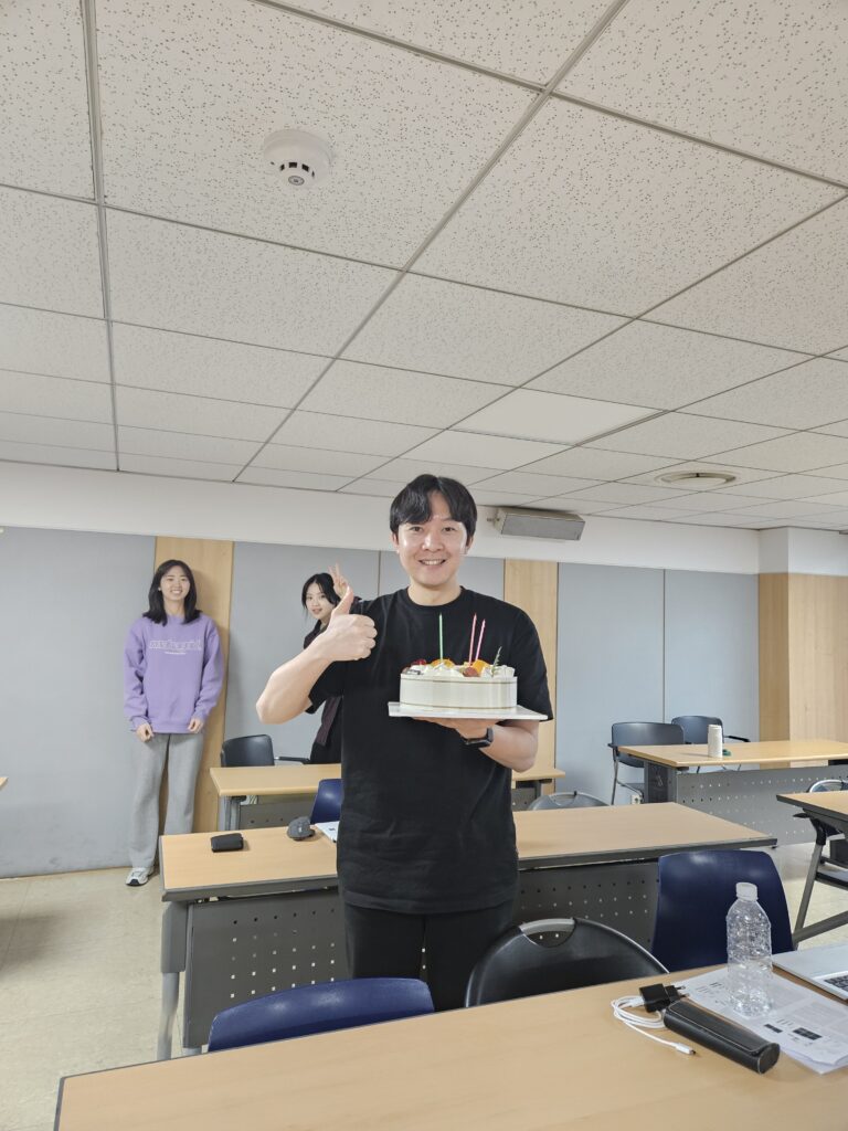 20251108 Yusik's birthday – Congrats! (2)